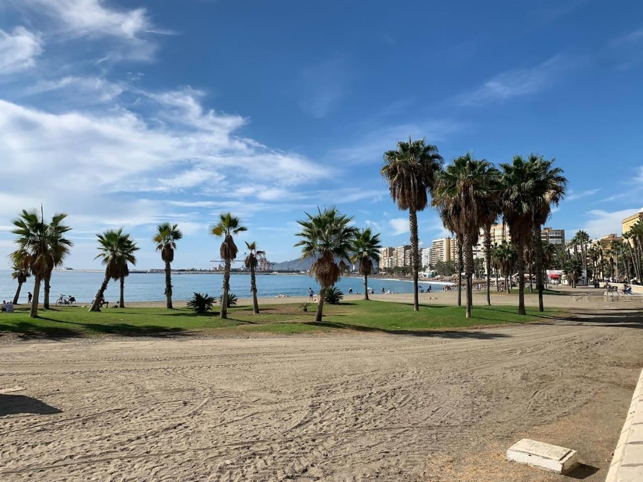 Apartament Malagueta Sol Y Playa Malaga Zewnętrze zdjęcie